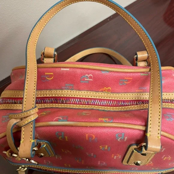 Dooney & Bourke  Vintage Y 2k Rainbow Signature Zipper Medium Handbag RARE EUC - Picture 16 of 16
